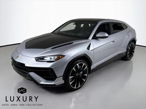 2024 Lamborghini Urus S