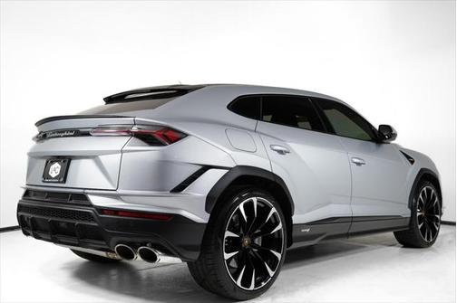 2024 Lamborghini Urus S