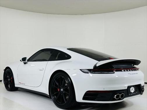 2020 Porsche 911 Carrera 4S
