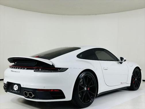 2020 Porsche 911 Carrera 4S
