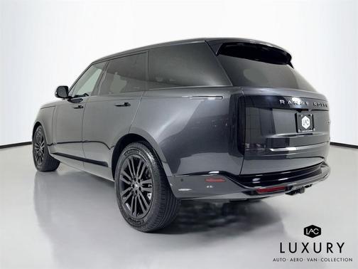 2023 Land Rover Range Rover P530 SE
