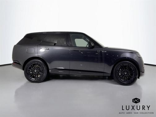 2023 Land Rover Range Rover P530 SE