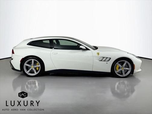 2019 Ferrari GTC4Lusso T