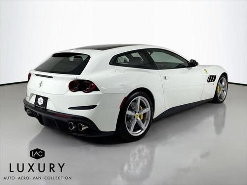 2019 Ferrari GTC4Lusso T
