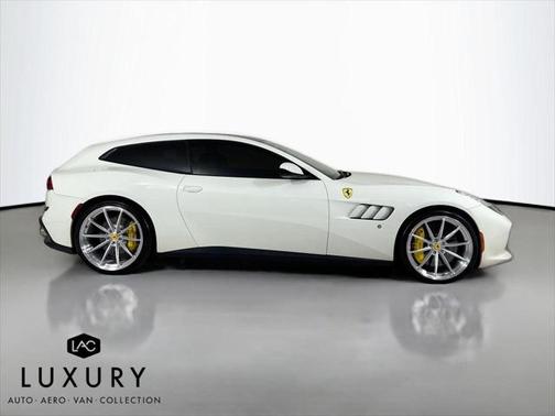 2019 Ferrari GTC4Lusso T