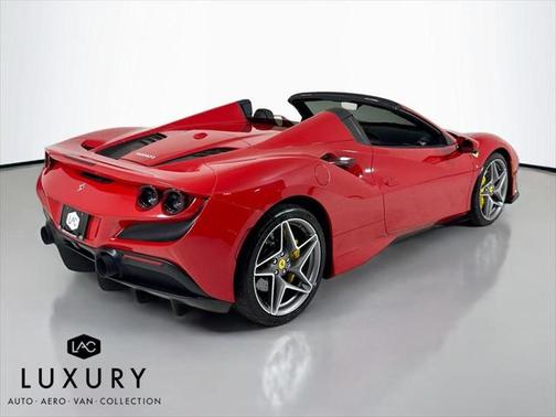 2021 Ferrari F8 Spider Carbon Interior