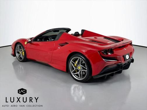 2021 Ferrari F8 Spider Carbon Interior