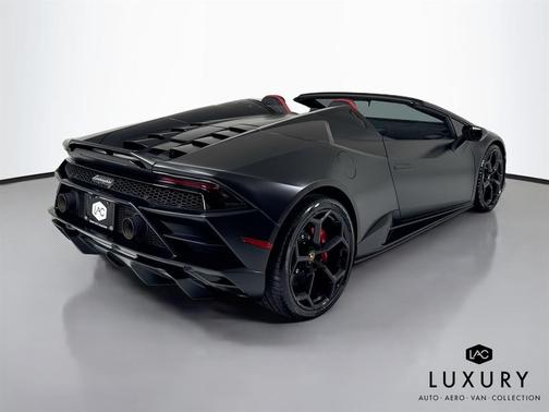2023 Lamborghini Huracan EVO Spyder RWD