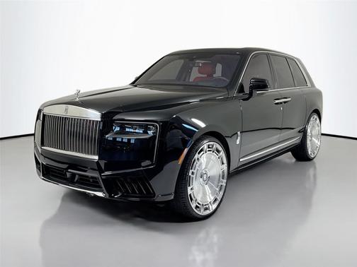 2025 Rolls-Royce Cullinan , Rear TVs , Starlight Roof , 26'' AG Luxury Wheels