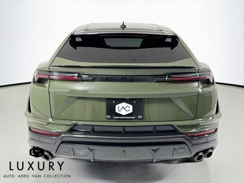 2024 Lamborghini Urus Performante