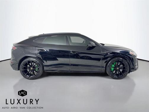 2019 Lamborghini Urus AWD