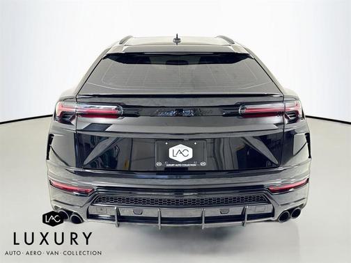 2019 Lamborghini Urus AWD