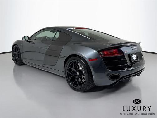 2011 Audi R8 5.2 quattro