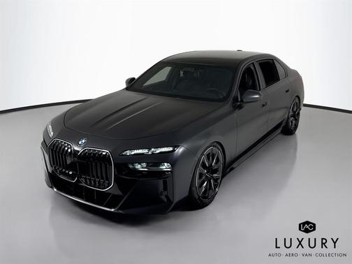 2025 BMW 760 xDrive