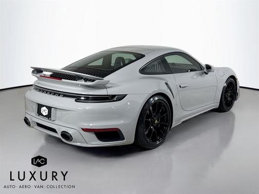 2024 Porsche 911 Turbo S