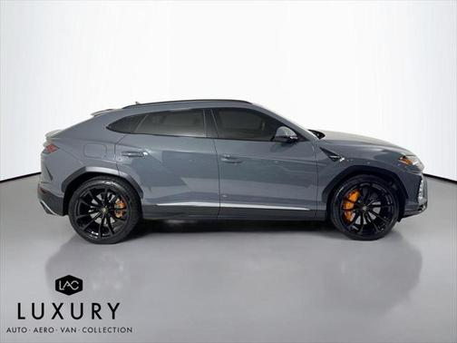 2021 Lamborghini Urus Base AWD 4dr SUV