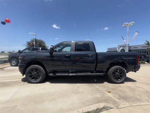 2025 RAM 2500 Lone Star Crew Cab 4x4 6'4' Box