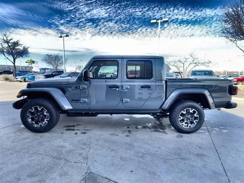 2026 Jeep Gladiator Sahara 4x4