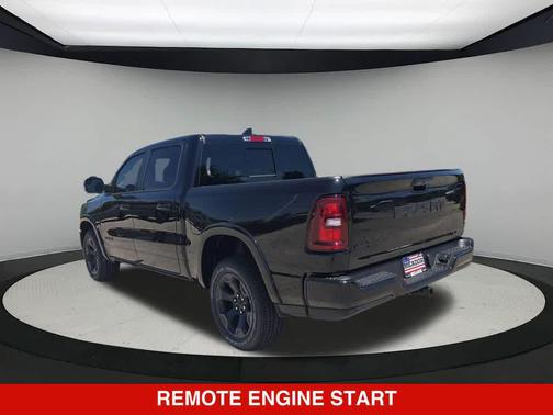 Diamond Black Crystal Pearlcoat 2026 RAM 1500 Lone Star