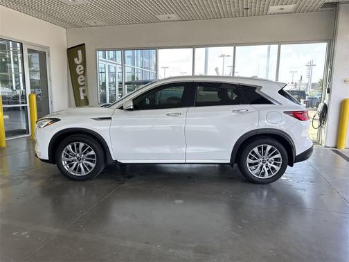 2023 INFINITI QX50 LUXE