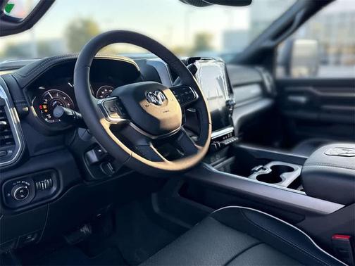 2025 RAM 2500 Laramie Crew Cab 4x4 6'4' Box