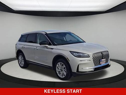 Ceramic Pearl Metallic Tinted Clearcoat 2023 Lincoln Corsair Standard