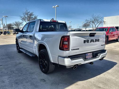 Bright White Clearcoat 2026 RAM 1500 Laramie