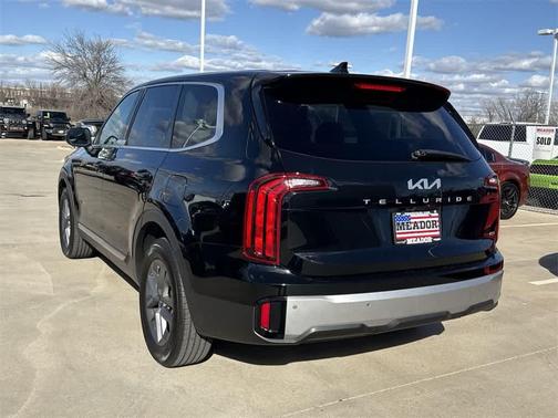 2023 Kia Telluride LX
