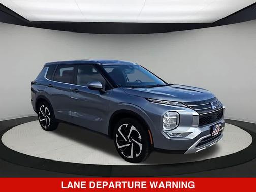 Mercury Gray Metallic 2024 Mitsubishi Outlander SE 2.5 2WD