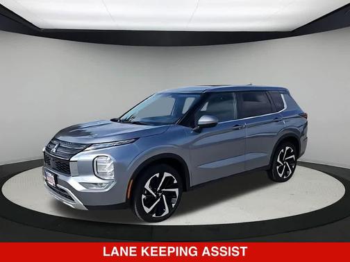 Mercury Gray Metallic 2024 Mitsubishi Outlander SE 2.5 2WD