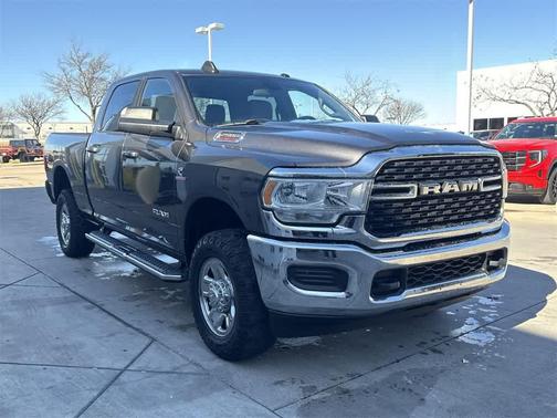 2022 RAM 2500 Big Horn Crew Cab 4x4 6'4' Box