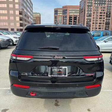 2022 Jeep Grand Cherokee Trailhawk