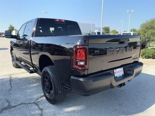 2026 RAM 2500 Tradesman Crew Cab 4x4 6'4' Box