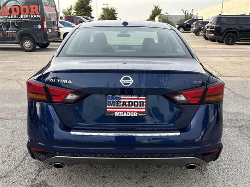 2022 Nissan Altima SR FWD