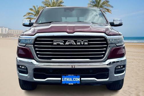 Delmonico Red Pearlcoat 2025 RAM 1500 Laramie