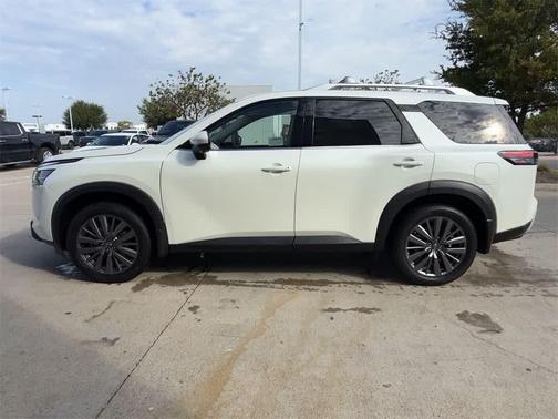 2023 Nissan Pathfinder SL FWD