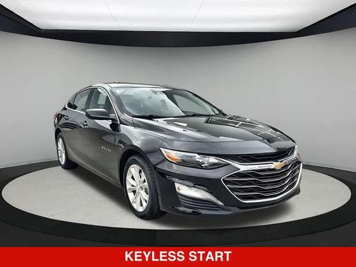 Mosaic Black Metallic 2024 Chevrolet Malibu FWD 1LT