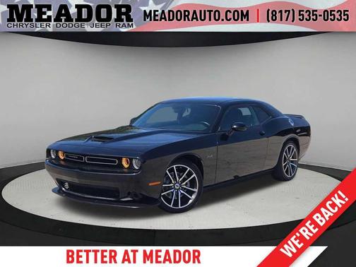 Pitch Black Clearcoat 2023 Dodge Challenger R/T