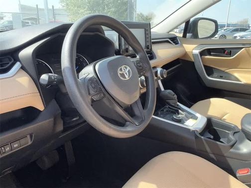 2021 Toyota RAV4 Hybrid LE