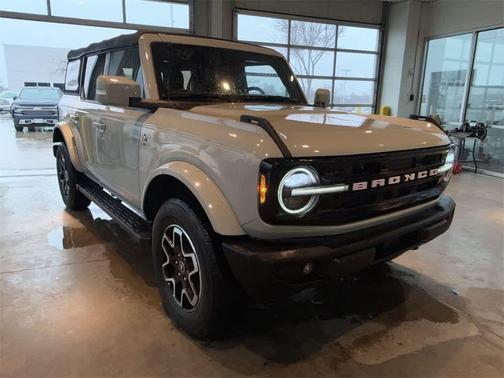 2022 Ford Bronco Outer Banks