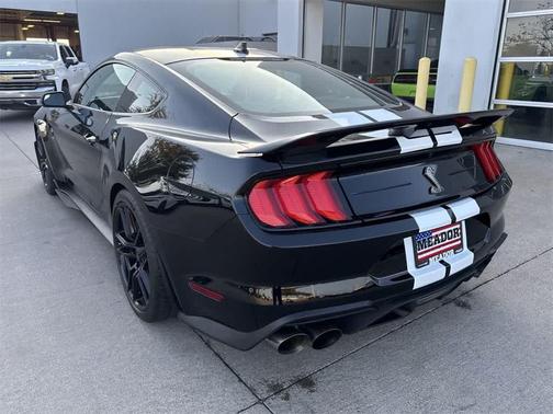 2022 Ford Shelby GT500 Base