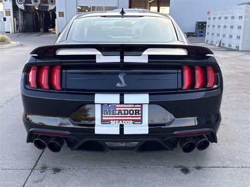 2022 Ford Shelby GT500 Base