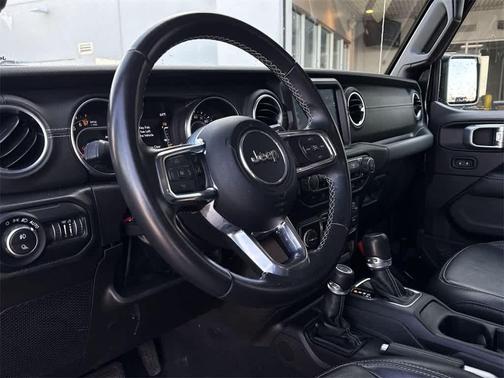 2022 Jeep Gladiator Overland