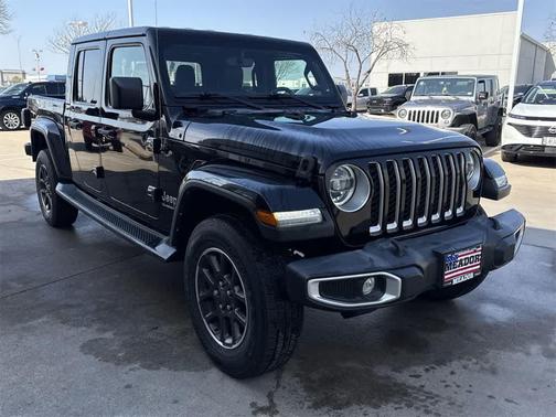2022 Jeep Gladiator Overland