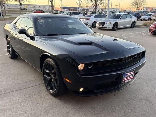 2023 Dodge Challenger SXT