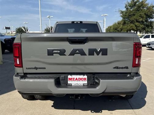 2026 RAM 3500 Lone Star Crew Cab 4x4 8' Box