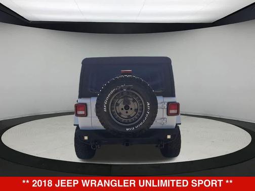 Bright White Clearcoat 2018 Jeep Wrangler Unlimited Sport