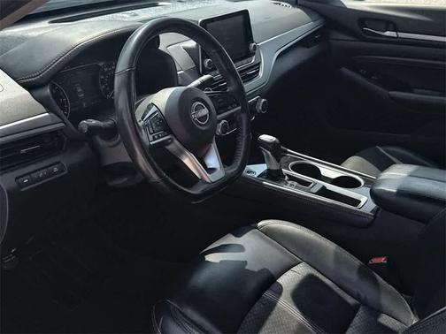 2023 Nissan Altima SR FWD