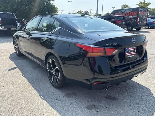 2023 Nissan Altima SR FWD