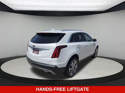 Crystal White Tricoat 2024 Cadillac XT5 Premium Luxury